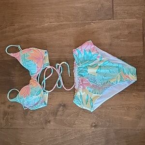 Bikini by Kenny Flowers, size Med. NEW condition, never worn
